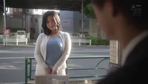 Người chồng yếu không làm lên đỉnh, cô vợ lên mạng tìm trai trẻ nện khỏe